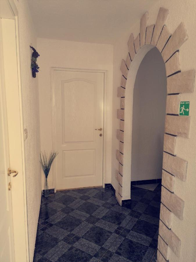 Apartment Ampulica 2 เซนญ์ ภายนอก รูปภาพ